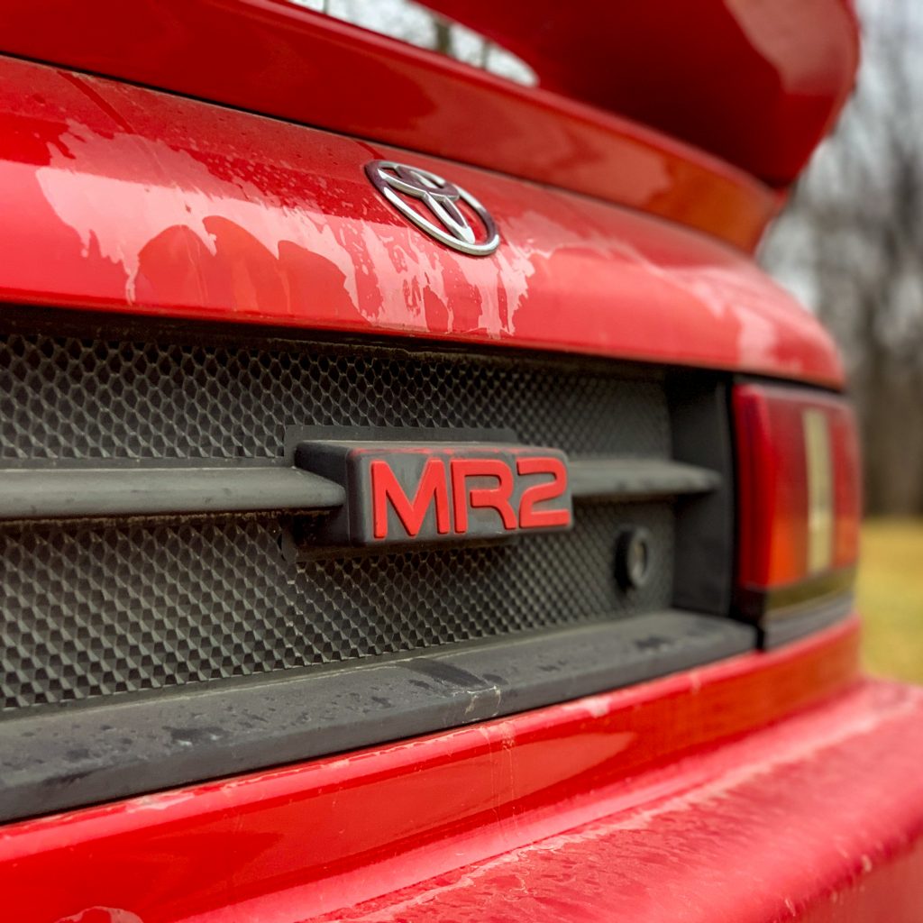 1993 Toyotal MR2 Red-04