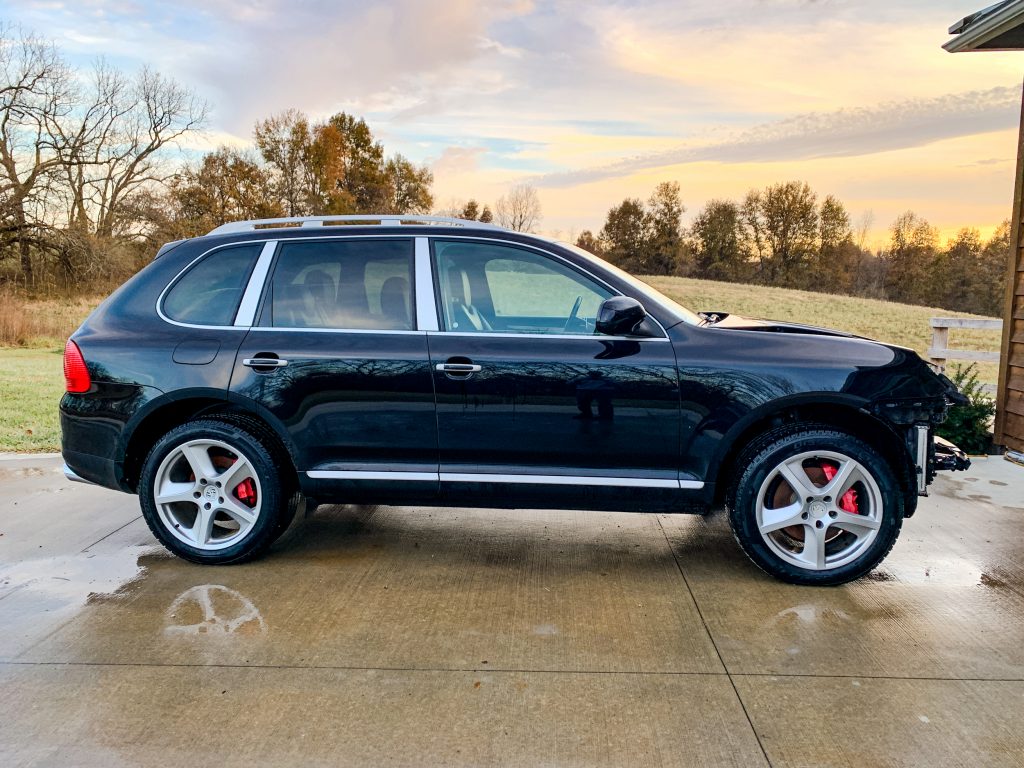 2005 porsche cayenne turbo black-3